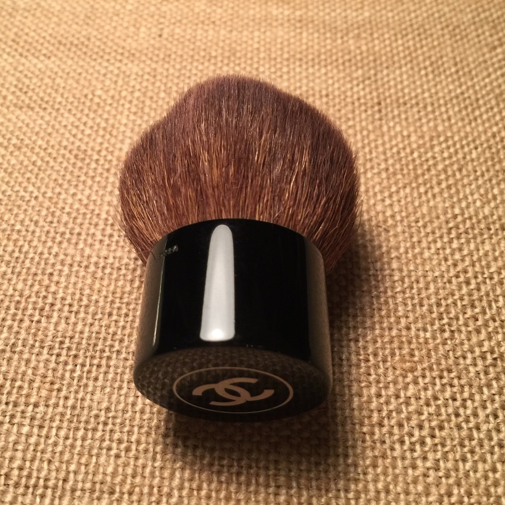 CHANEL  PETIT KABUKI POWDER BRUSH